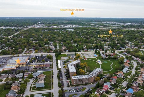 Tiny photo for 5 E Carriageway Drive #201, Hazel Crest, IL 60429 (MLS # 12571090)