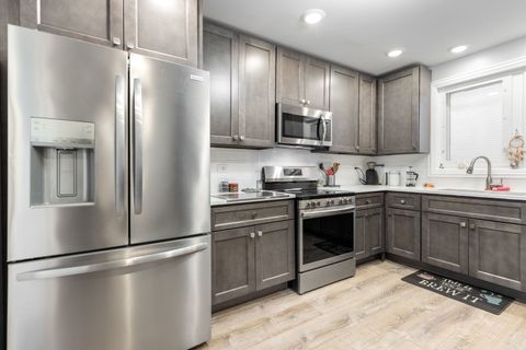 Tiny photo for 9400 S Calumet Avenue, Chicago, IL 60619 (MLS # 12515293)