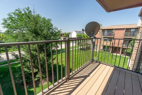 Tiny photo for 178 Dunteman Drive #302, Glendale Heights, IL 60139 (MLS # 12696757)