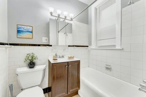 Tiny photo for 8012 S Essex Avenue #3S, Chicago, IL 60617 (MLS # 12491116)