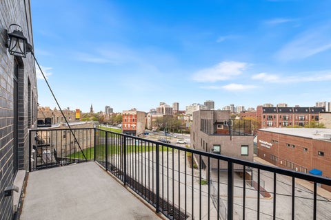 Tiny photo for 1317 N Larrabee Street #402, Chicago, IL 60610 (MLS # 12683539)