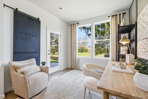 Tiny photo for 1988 Leiter Way #13001, Hoffman Estates, IL 60169 (MLS # 12523114)