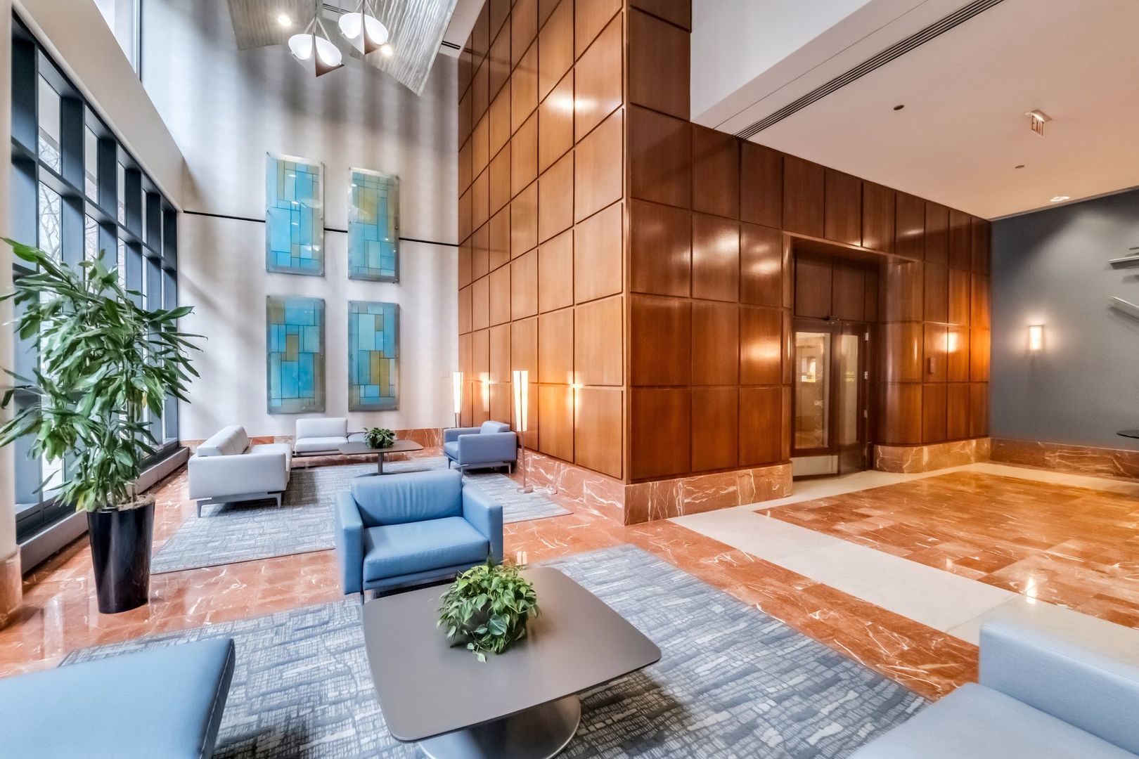 211 E Ohio Street 1203