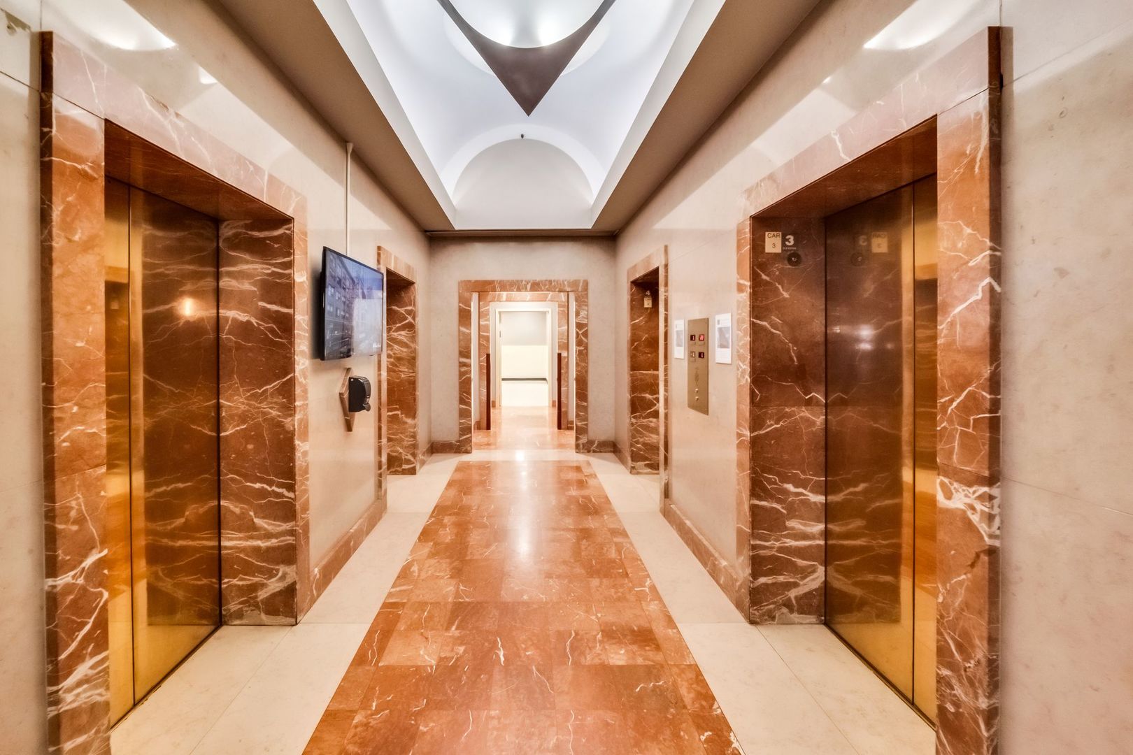 211 E Ohio Street 1203