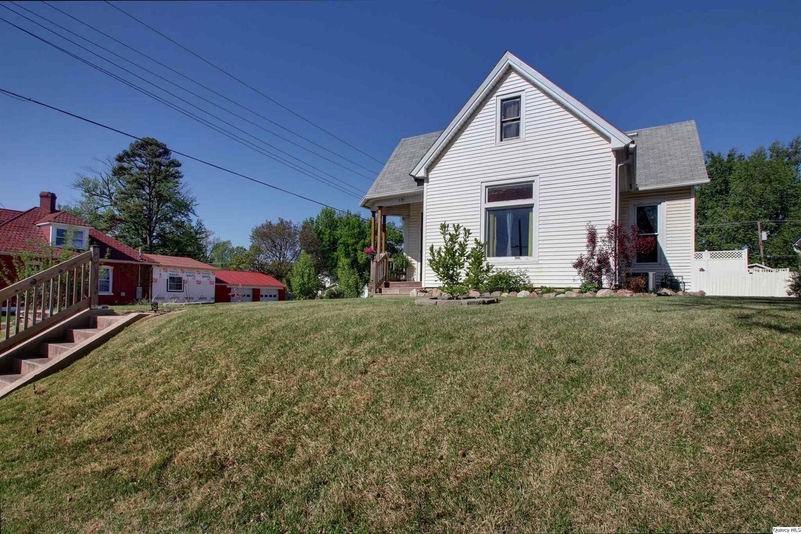 636 S 16th Street
