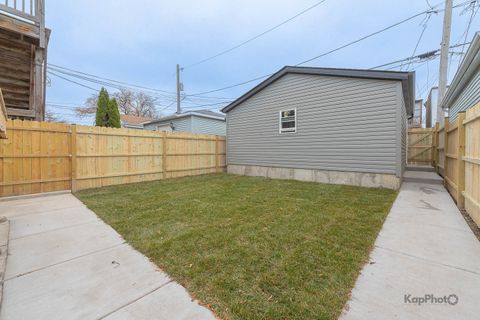 Tiny photo for 3621 S Wallace Street, Chicago, IL 60609 (MLS # 12523692)