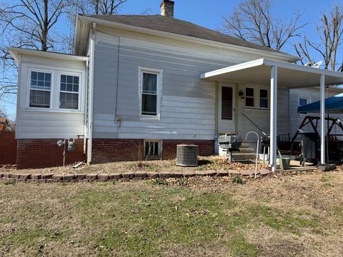 Tiny photo for 2000 1st Street, Eldorado, IL 62930 (MLS # 12578550)