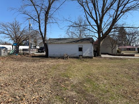 Tiny photo for 2000 1st Street, Eldorado, IL 62930 (MLS # 12578550)