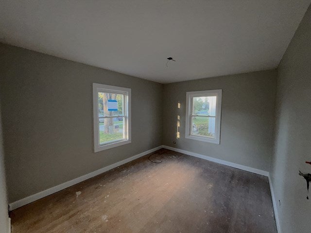 289 W 16th Street