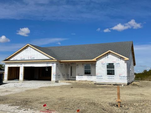 Photo of 524 Lloyd Drive, Dwight, IL 60420 (MLS # 12363464) Photo of 524 Lloyd Drive, Dwight, IL 60420 (MLS # 12363464)