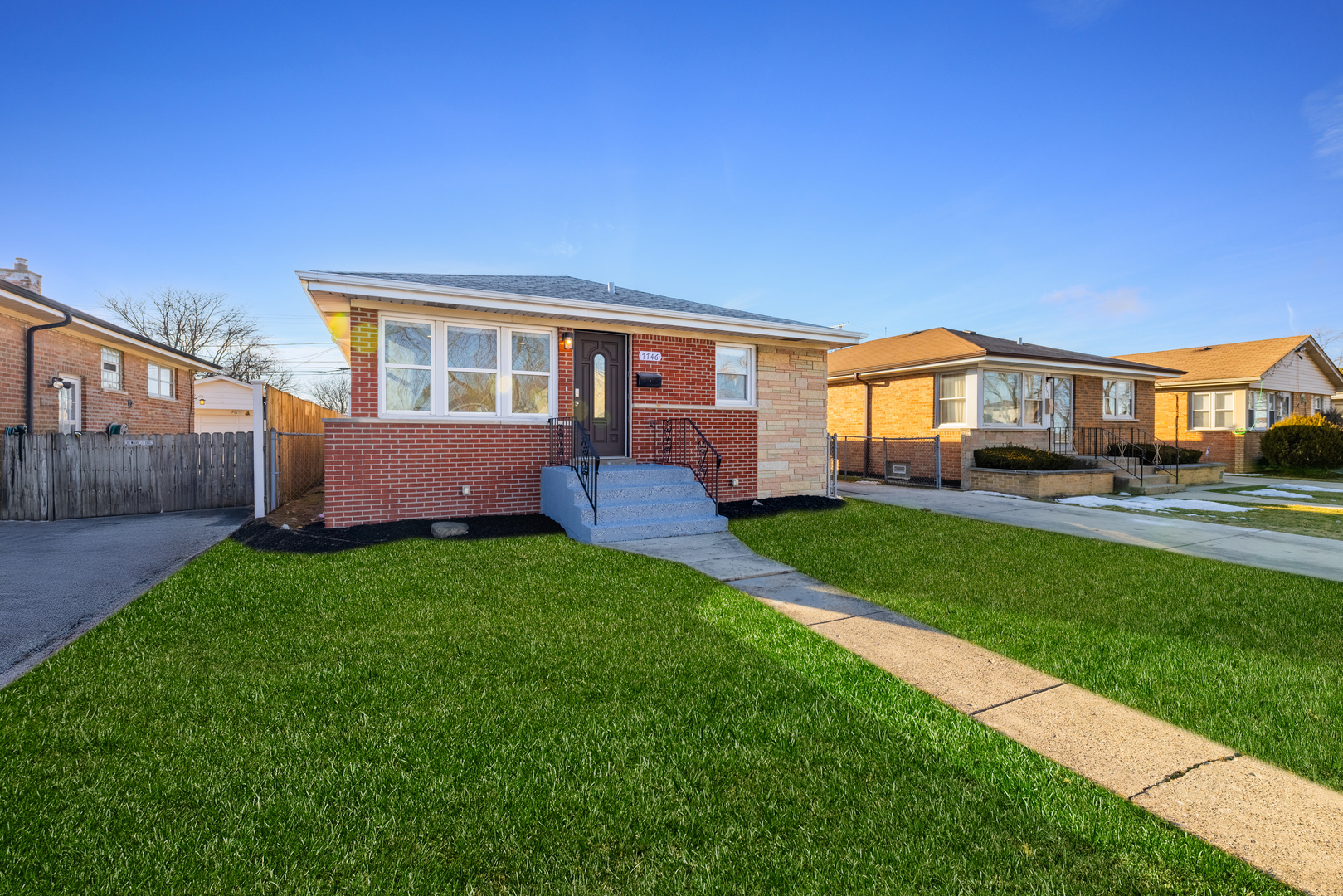 7746 S Kolmar Avenue