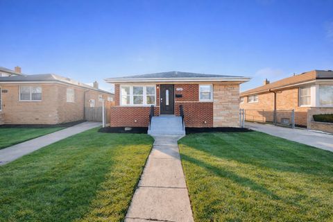 7746 S Kolmar Avenue Chicago IL 60652
