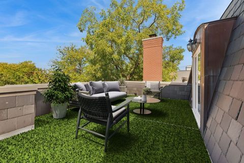 Tiny photo for 2661 N Dayton Street, Chicago, IL 60614 (MLS # 12484962)