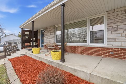 Tiny photo for 34757 N Iroquois Trail, McHenry, IL 60051 (MLS # 12580579)