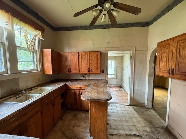 7806 S Avalon Avenue