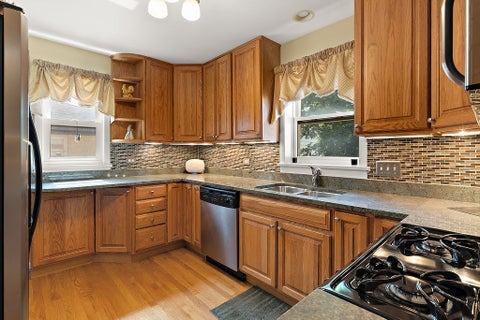 Tiny photo for 334 Spruce Street, Glenview, IL 60025 (MLS # 12749765)