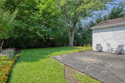 Tiny photo for 334 Spruce Street, Glenview, IL 60025 (MLS # 12749765)