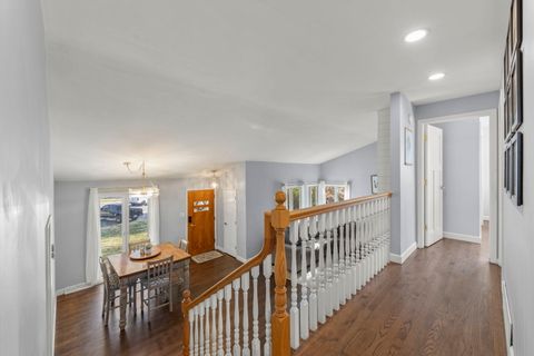 Tiny photo for 5924 Carpenter Street, Downers Grove, IL 60516 (MLS # 12494020)