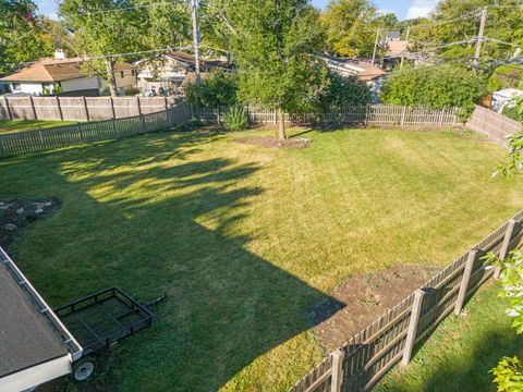 Tiny photo for 5924 Carpenter Street, Downers Grove, IL 60516 (MLS # 12494020)