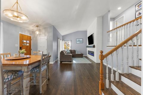 Tiny photo for 5924 Carpenter Street, Downers Grove, IL 60516 (MLS # 12494020)