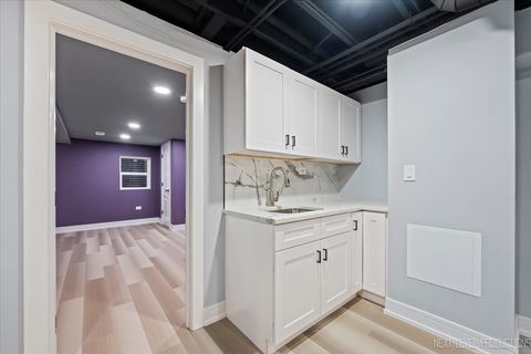 Tiny photo for 970 Waterside Court, Aurora, IL 60502 (MLS # 12492687)