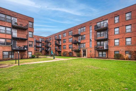 Tiny photo for 5232 N Campbell Avenue #1A, Chicago, IL 60625 (MLS # 12603062)