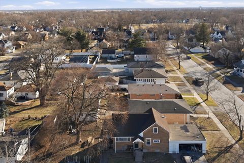 Tiny photo for 18309 Grant Street, Lansing, IL 60438 (MLS # 12574154)