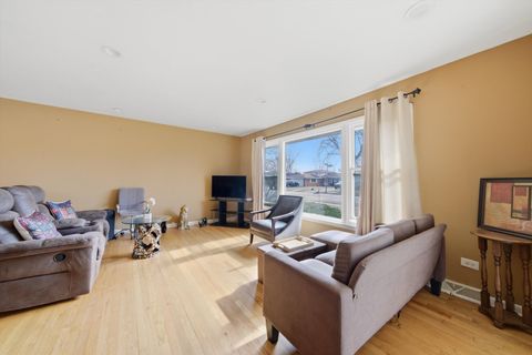 Tiny photo for 17107 Evans Drive, South Holland, IL 60473 (MLS # 12591882)