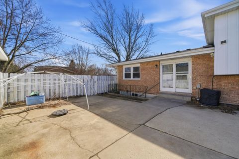 Tiny photo for 17107 Evans Drive, South Holland, IL 60473 (MLS # 12591882)