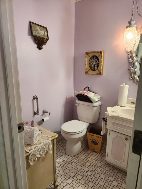 Tiny photo for 766 Fairfield Road, Mt Vernon, IL 62864 (MLS # 12623650)