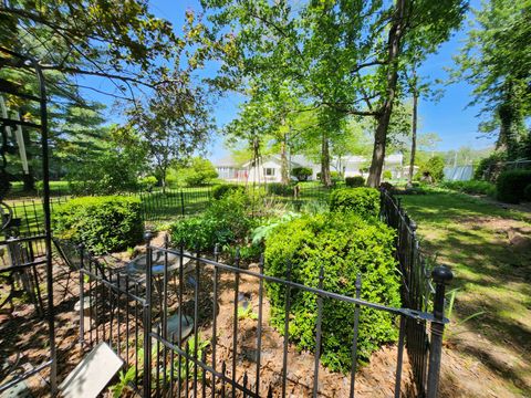 Tiny photo for 766 Fairfield Road, Mt Vernon, IL 62864 (MLS # 12623650)