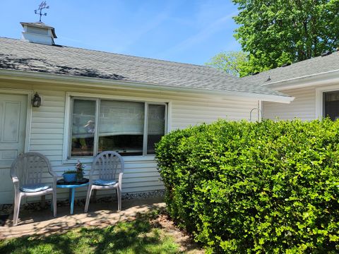 Tiny photo for 766 Fairfield Road, Mt Vernon, IL 62864 (MLS # 12623650)