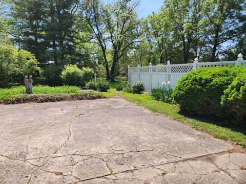 Tiny photo for 766 Fairfield Road, Mt Vernon, IL 62864 (MLS # 12623650)