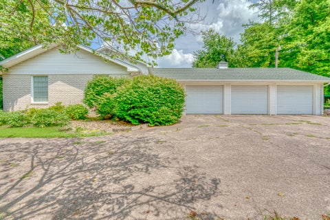 Tiny photo for 766 Fairfield Road, Mt Vernon, IL 62864 (MLS # 12623650)