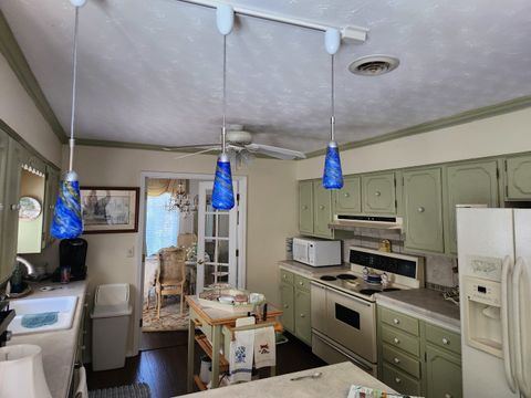 Tiny photo for 766 Fairfield Road, Mt Vernon, IL 62864 (MLS # 12623650)