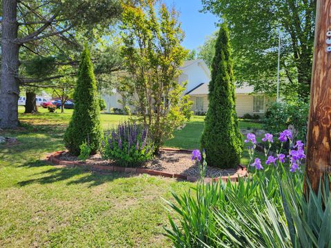 Tiny photo for 766 Fairfield Road, Mt Vernon, IL 62864 (MLS # 12623650)