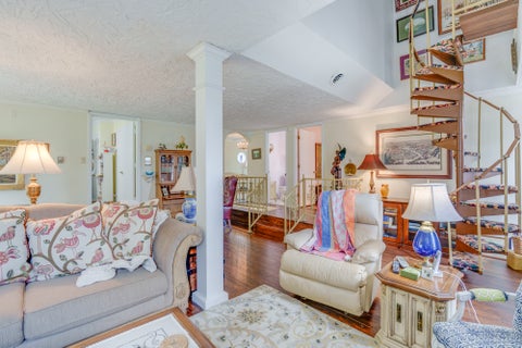 Tiny photo for 766 Fairfield Road, Mt Vernon, IL 62864 (MLS # 12623650)