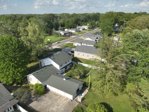 Tiny photo for 766 Fairfield Road, Mt Vernon, IL 62864 (MLS # 12623650)