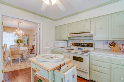 Tiny photo for 766 Fairfield Road, Mt Vernon, IL 62864 (MLS # 12623650)
