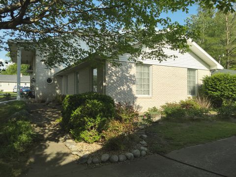 Tiny photo for 766 Fairfield Road, Mt Vernon, IL 62864 (MLS # 12623650)