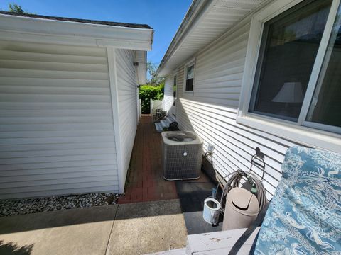 Tiny photo for 766 Fairfield Road, Mt Vernon, IL 62864 (MLS # 12623650)