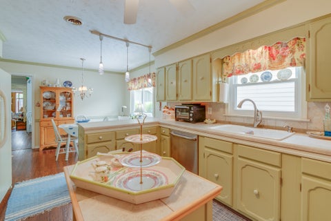 Tiny photo for 766 Fairfield Road, Mt Vernon, IL 62864 (MLS # 12623650)