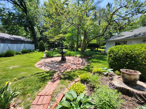 Tiny photo for 766 Fairfield Road, Mt Vernon, IL 62864 (MLS # 12623650)
