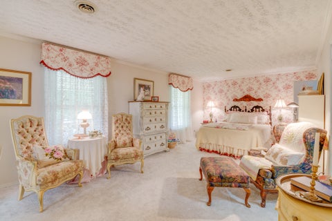 Tiny photo for 766 Fairfield Road, Mt Vernon, IL 62864 (MLS # 12623650)
