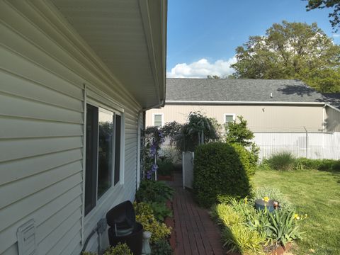 Tiny photo for 766 Fairfield Road, Mt Vernon, IL 62864 (MLS # 12623650)