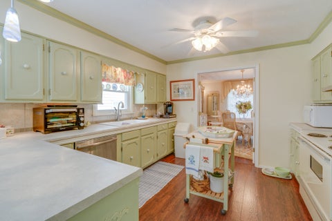 Tiny photo for 766 Fairfield Road, Mt Vernon, IL 62864 (MLS # 12623650)