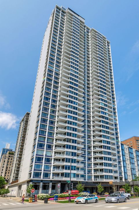 1300 N Lake Shore Drive 21A Chicago IL 60610