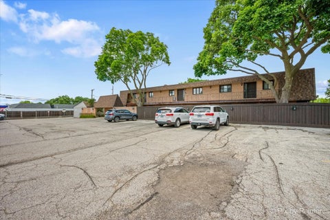 Tiny photo for 520 E Main Street #1C, Barrington, IL 60010 (MLS # 12719464)