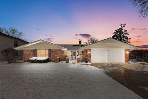 Tiny photo for 1418 Bladon Road, Schaumburg, IL 60195 (MLS # 12577574)