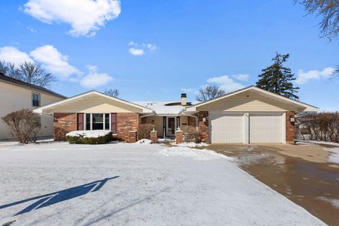 Tiny photo for 1418 Bladon Road, Schaumburg, IL 60195 (MLS # 12577574)
